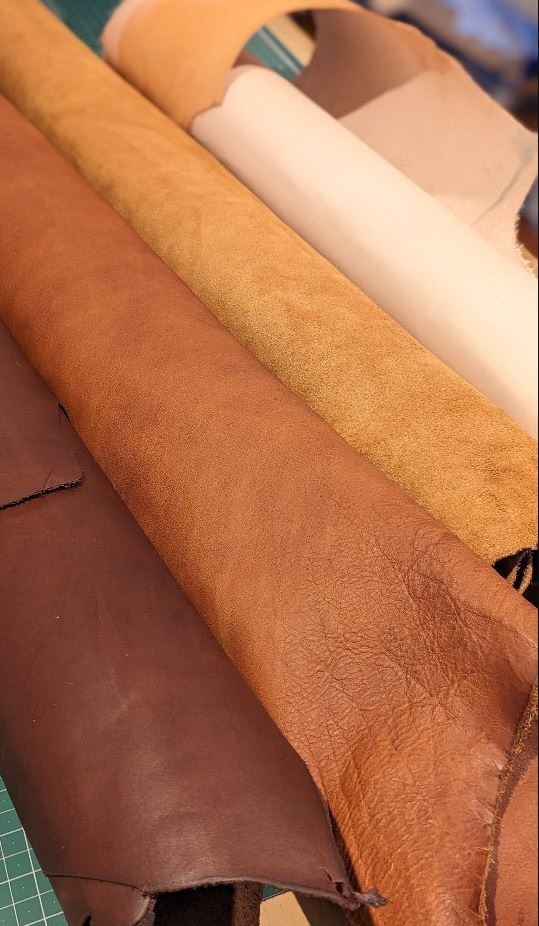 En Mina 3 Pocket Suede Japanese Saw Wrap