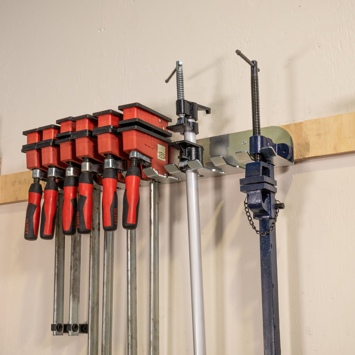 Carbatec Multi-Fit Clamp Rack