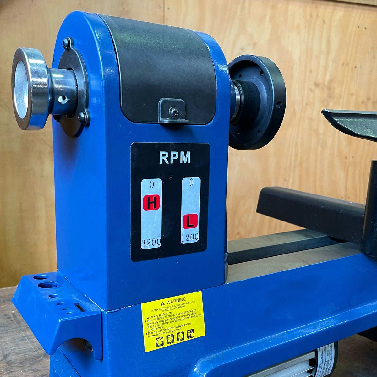 Carbatec EVS Midi Lathe & Enclosed Back Scroll Chuck Bundle